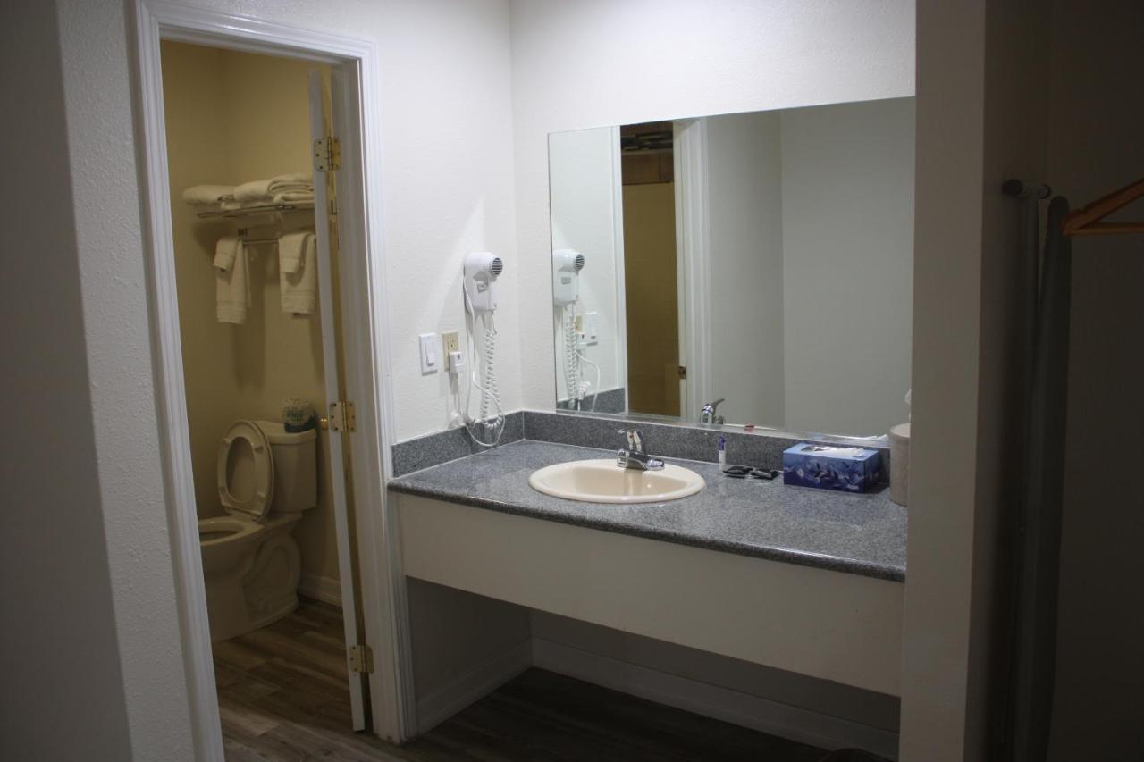 Value Inn & Suites Redding Buitenkant foto