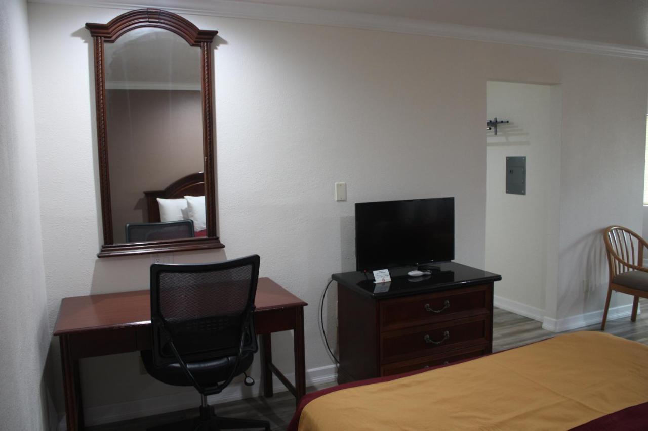 Value Inn & Suites Redding Buitenkant foto