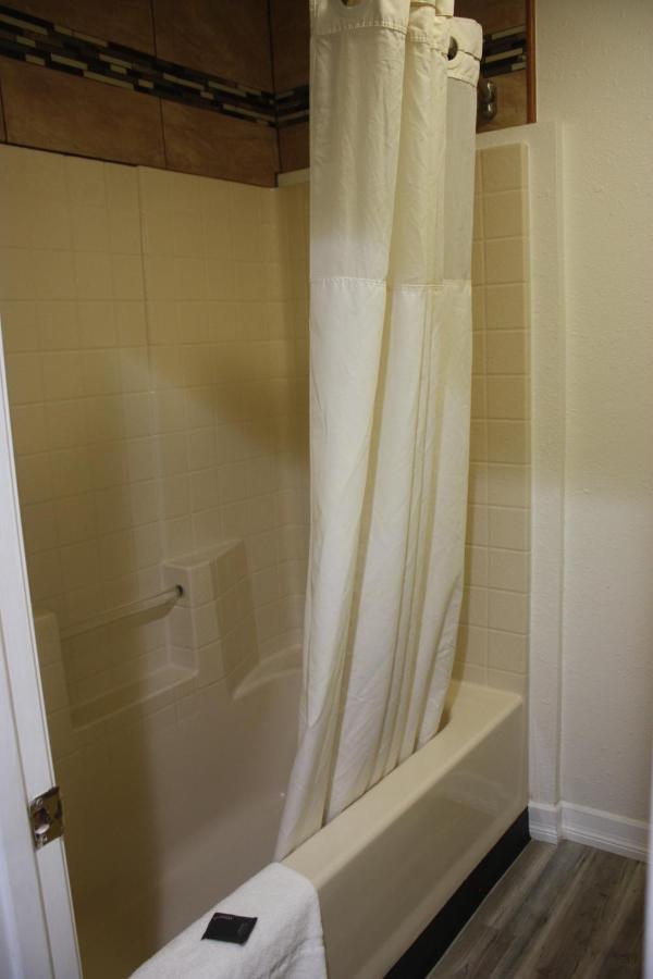 Value Inn & Suites Redding Buitenkant foto