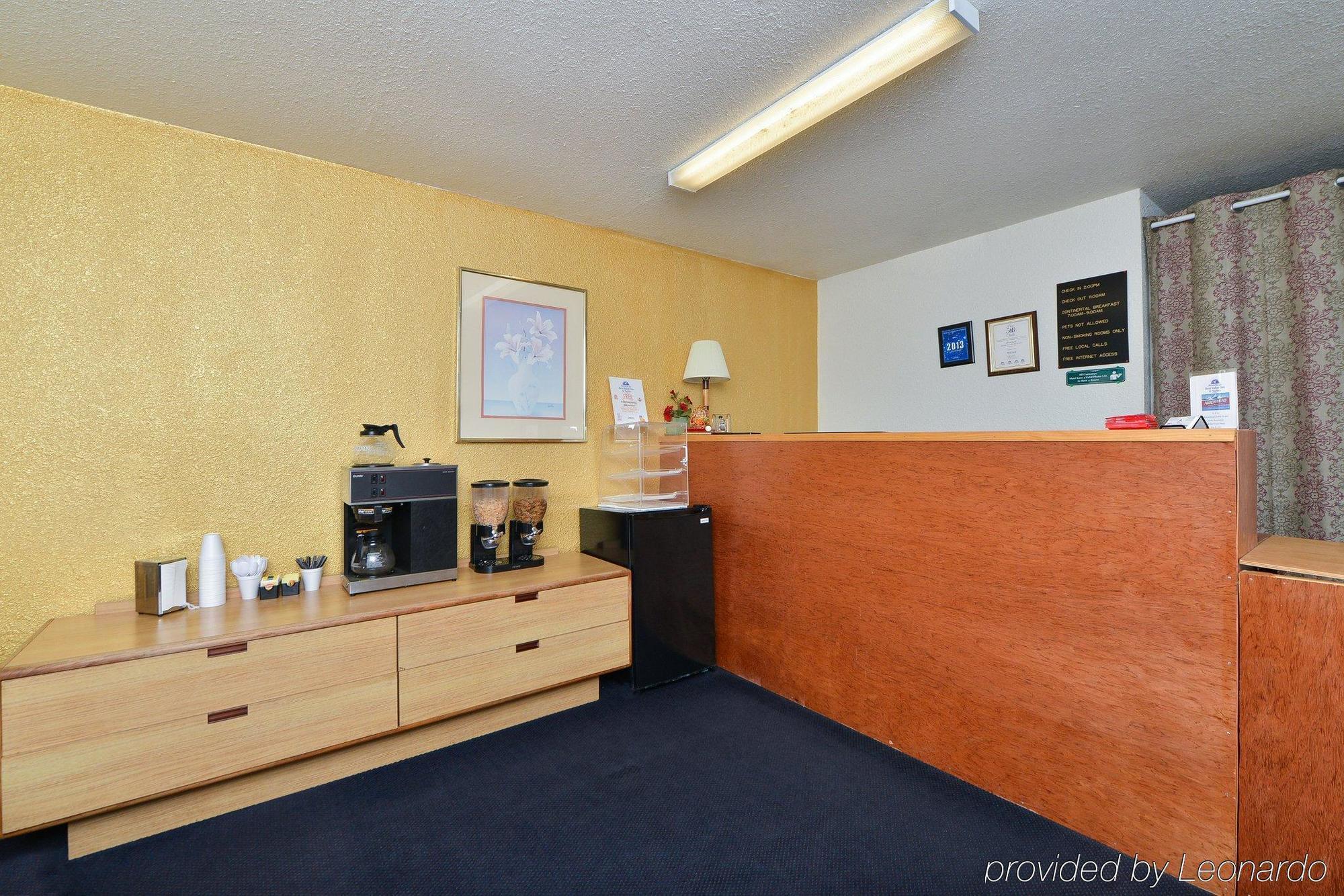 Value Inn & Suites Redding Buitenkant foto