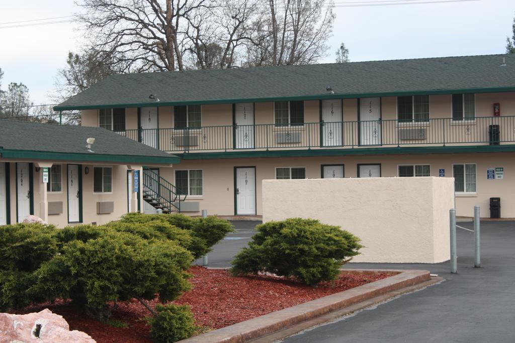 Value Inn & Suites Redding Buitenkant foto
