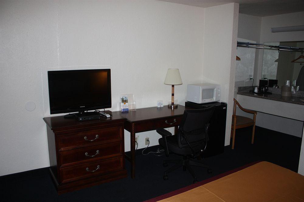 Value Inn & Suites Redding Buitenkant foto