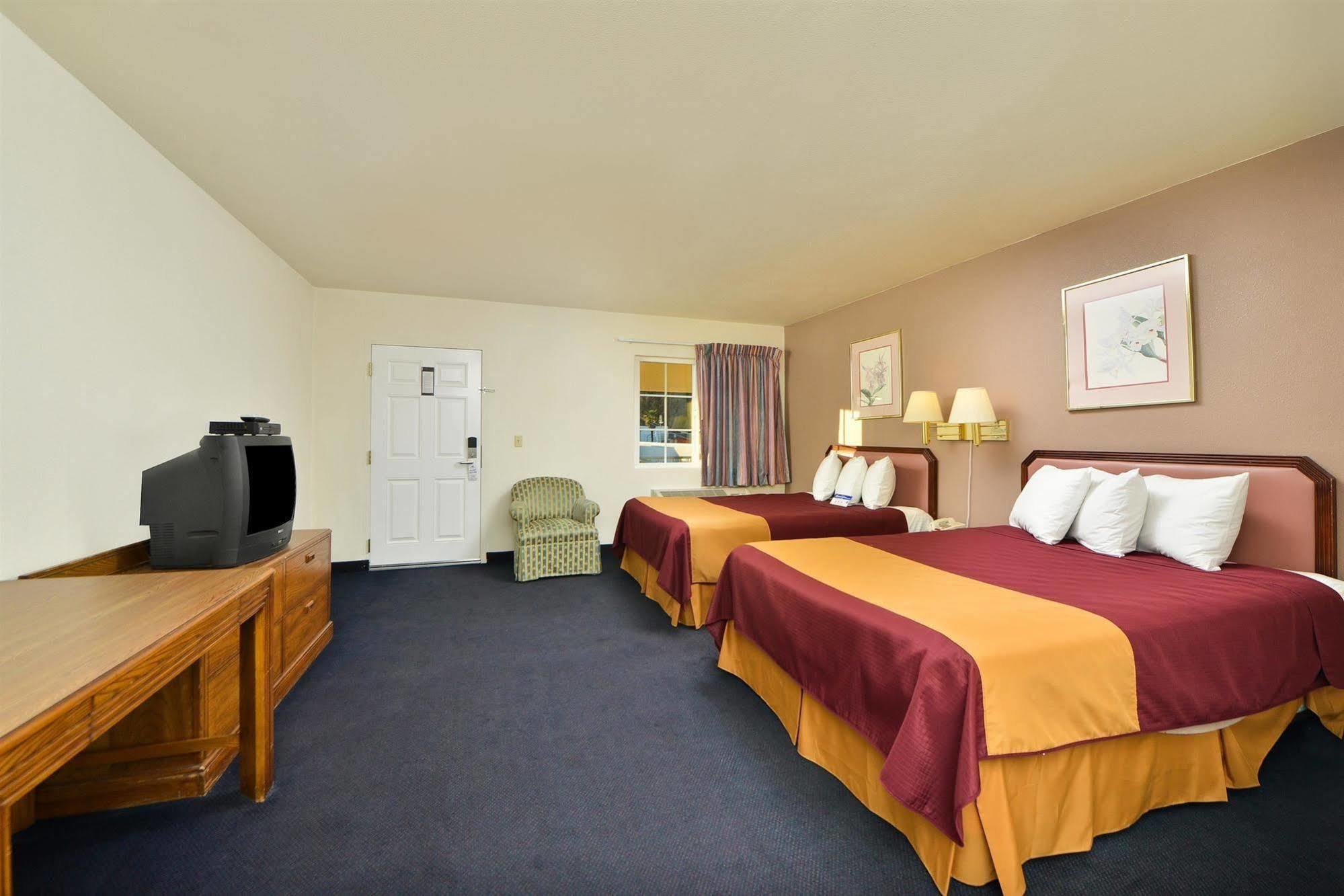 Value Inn & Suites Redding Buitenkant foto