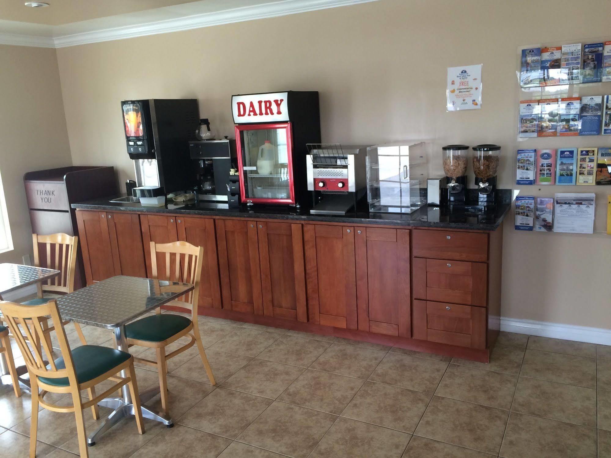 Value Inn & Suites Redding Buitenkant foto