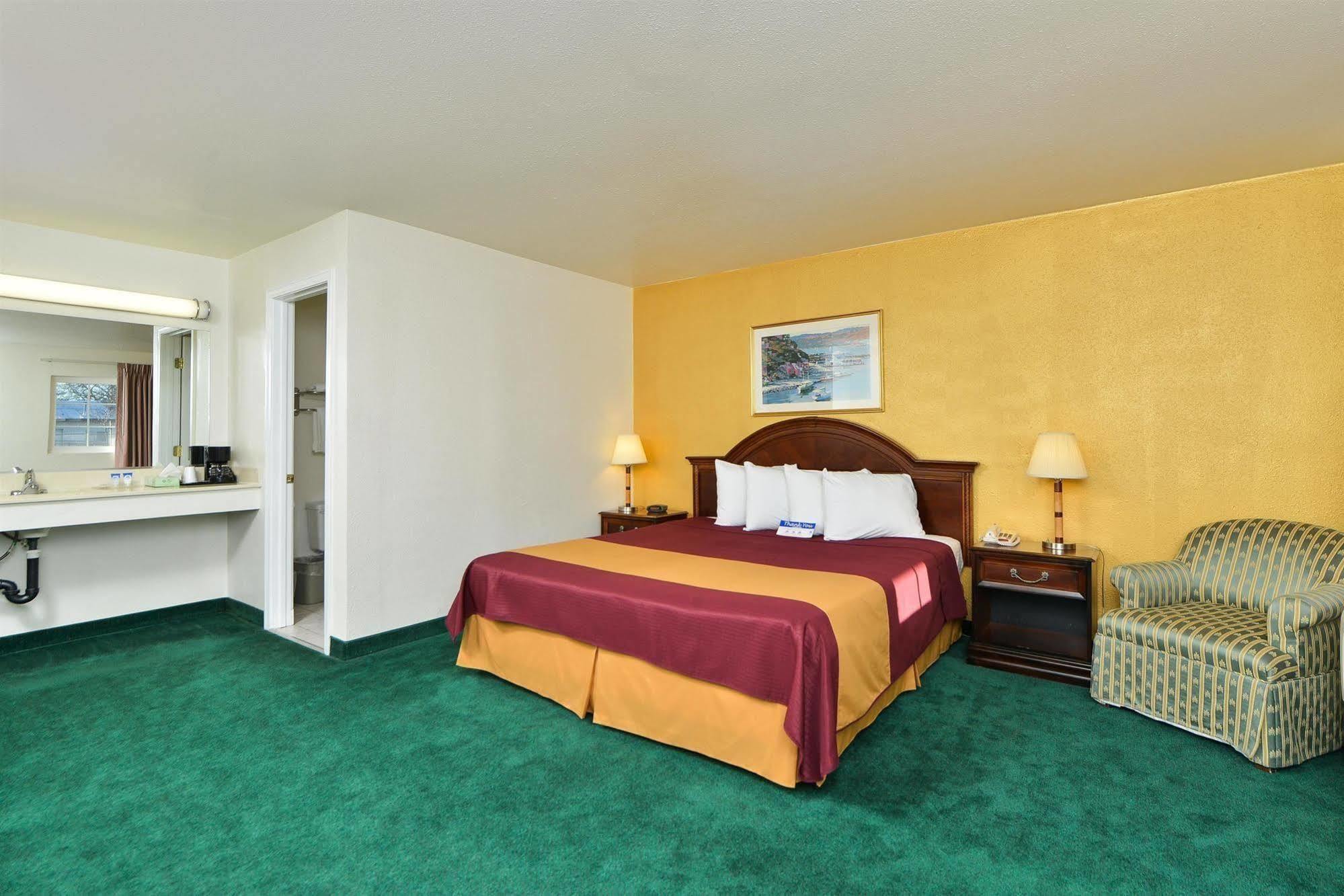 Value Inn & Suites Redding Buitenkant foto