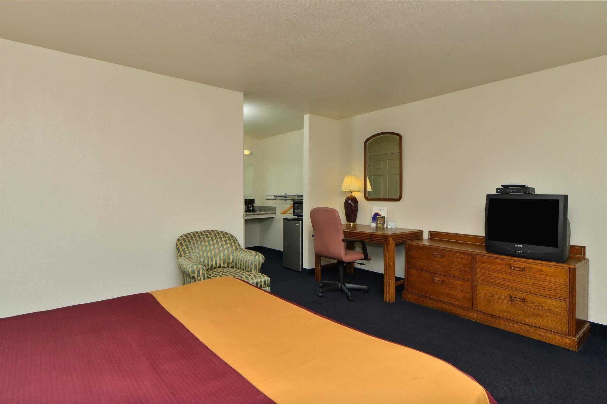 Value Inn & Suites Redding Buitenkant foto