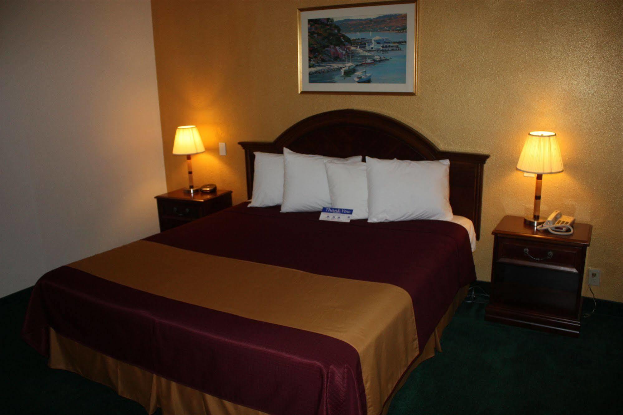 Value Inn & Suites Redding Buitenkant foto