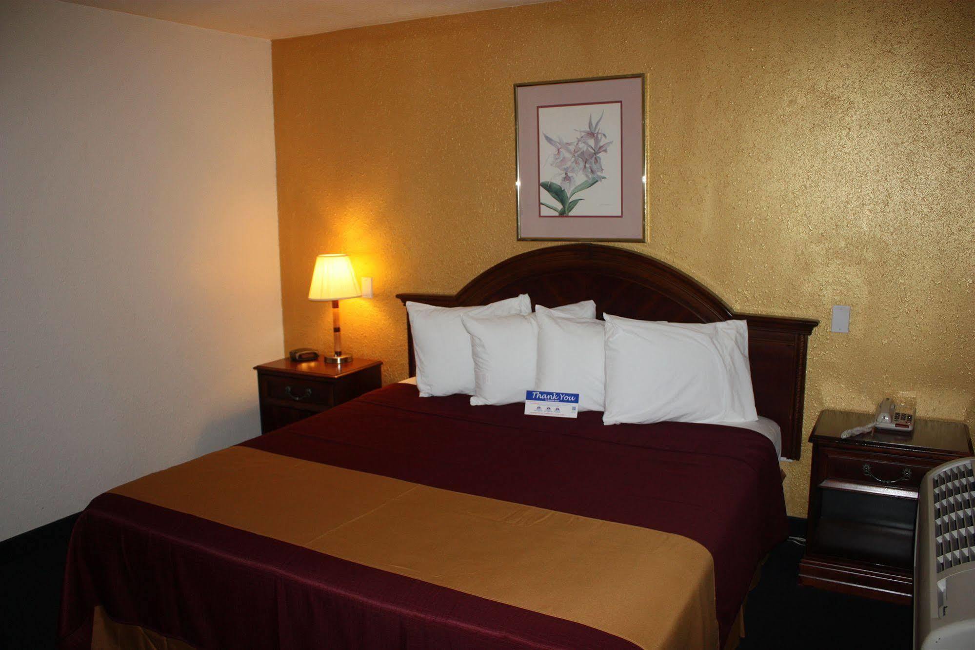 Value Inn & Suites Redding Buitenkant foto