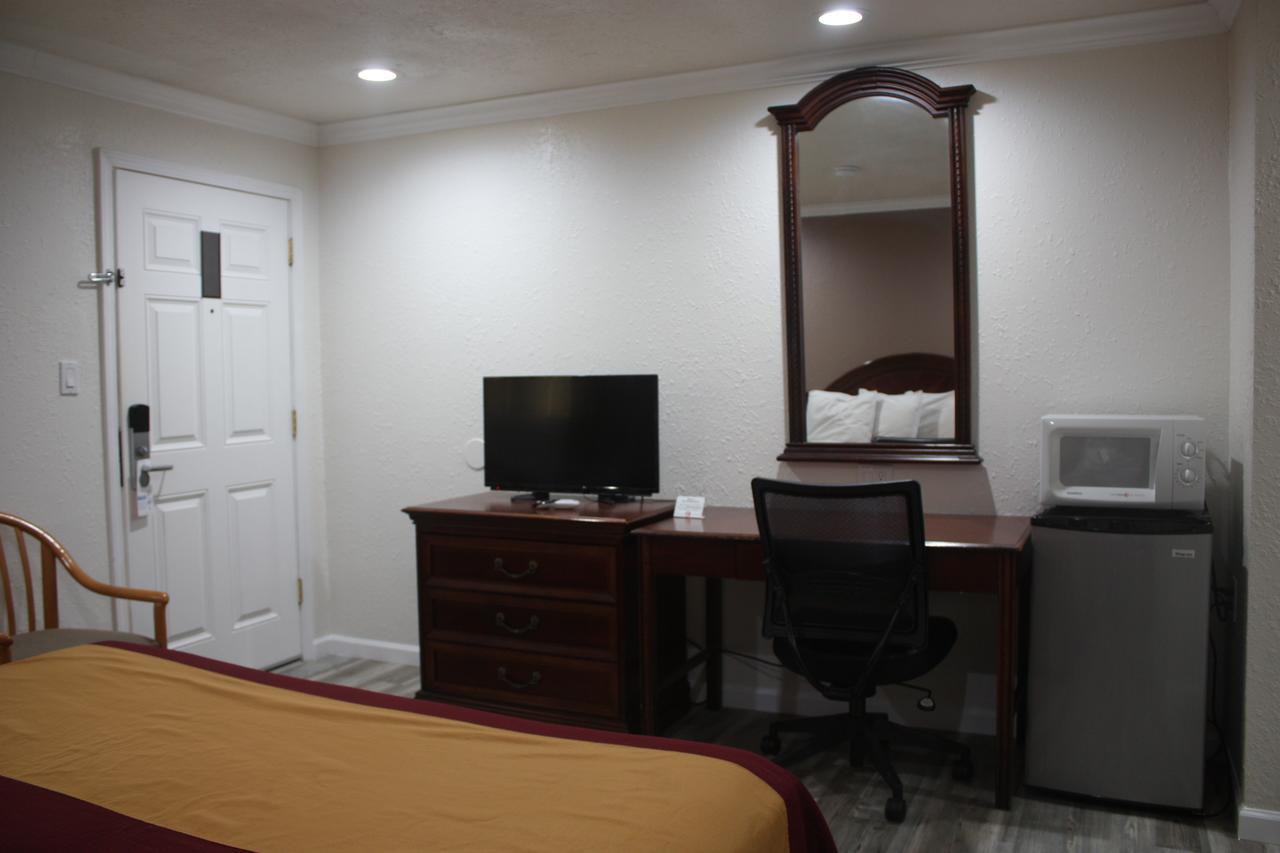 Value Inn & Suites Redding Buitenkant foto